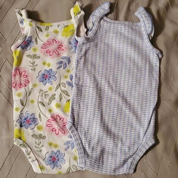 Two Carter's  Infant Girl's Sleeveless Bodysuit Size 6-9 Months - Picture 2 of 12